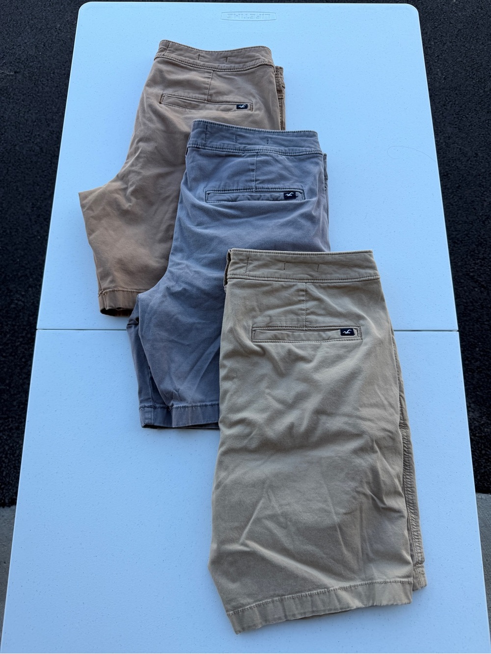 Hollister Men's Skinny Beach Prep 7” Shorts in Tan, Gray, and Khaki